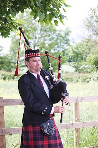 Ed Arnold   Traditional Scottish Bagpiper 1092985 Image 8